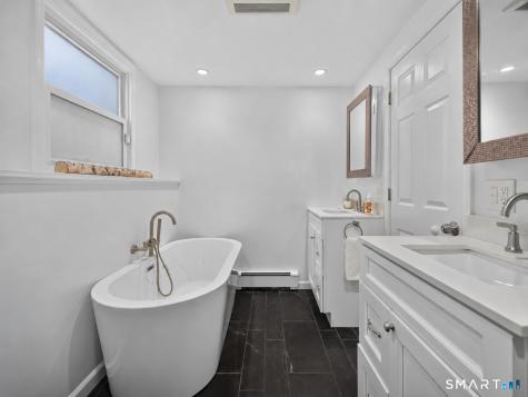 22 Heather Lane Norwalk CT 06851