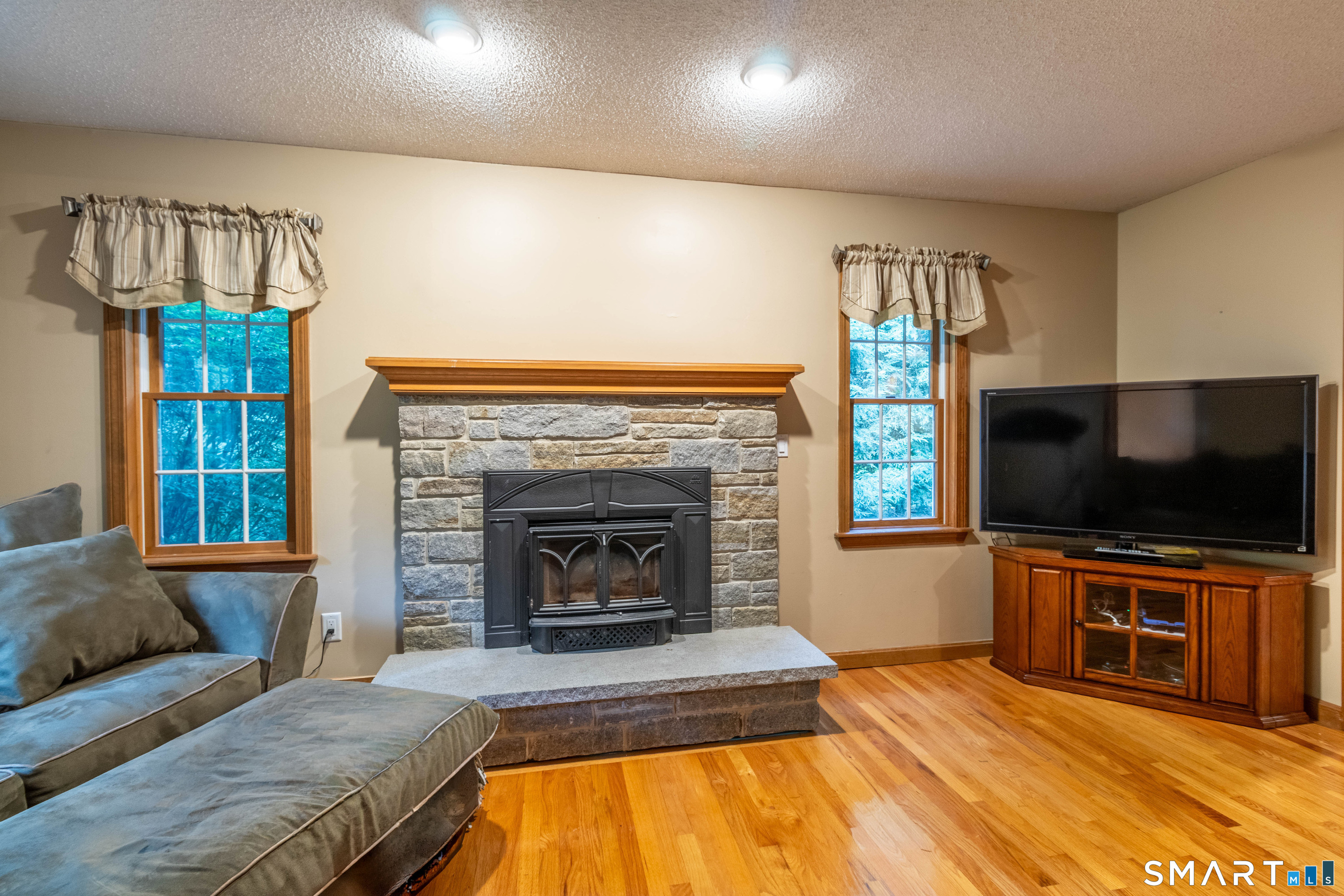 33 Tanglewood Drive Colchester CT 06415