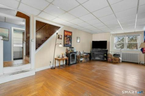 42 Wade Street West Haven CT 06516