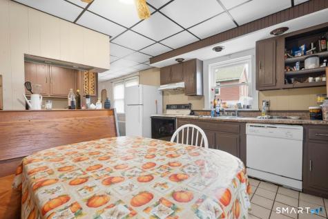 42 Wade Street West Haven CT 06516