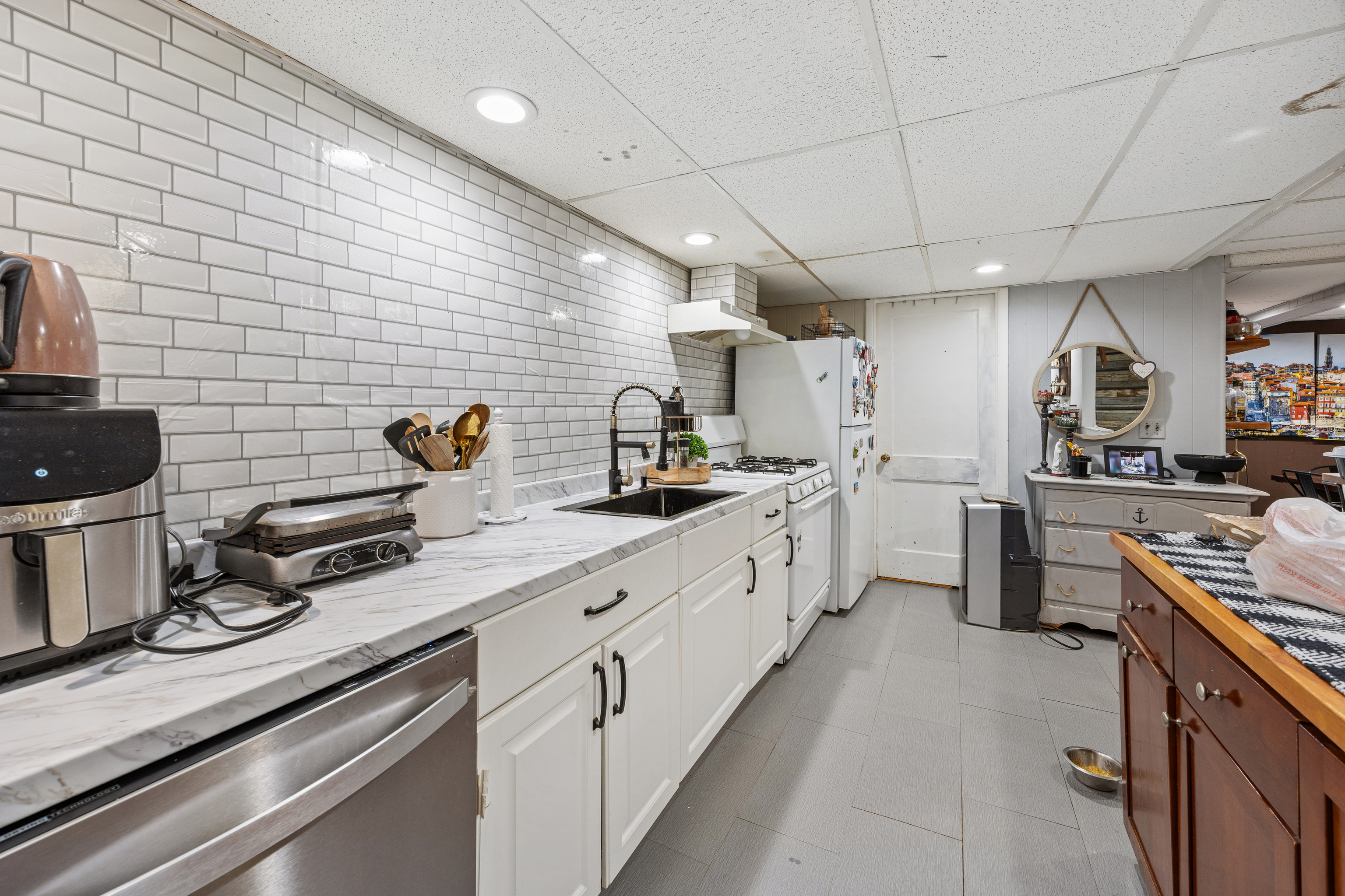 93 Stanwood Street West Hartford CT 06110