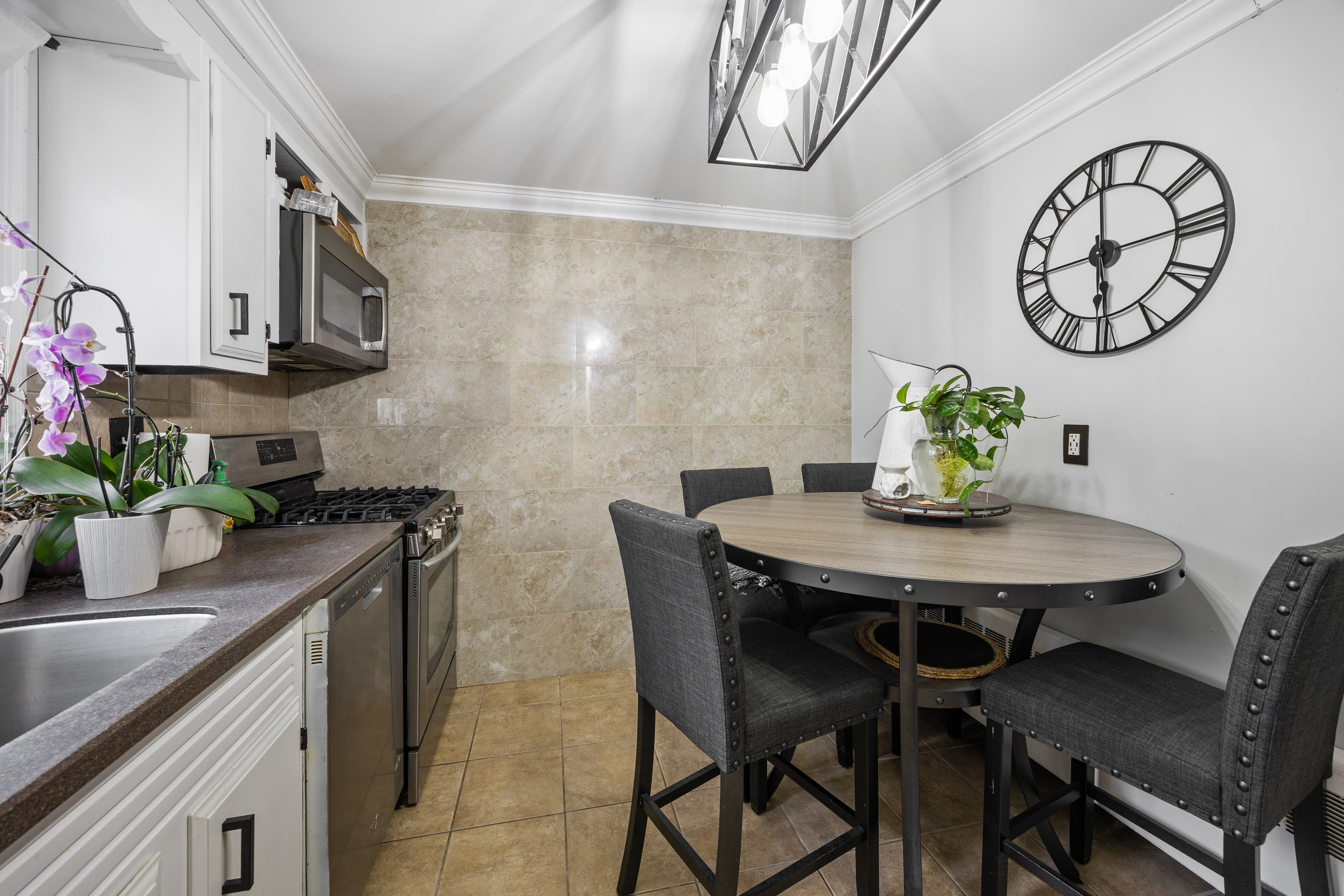 93 Stanwood Street West Hartford CT 06110