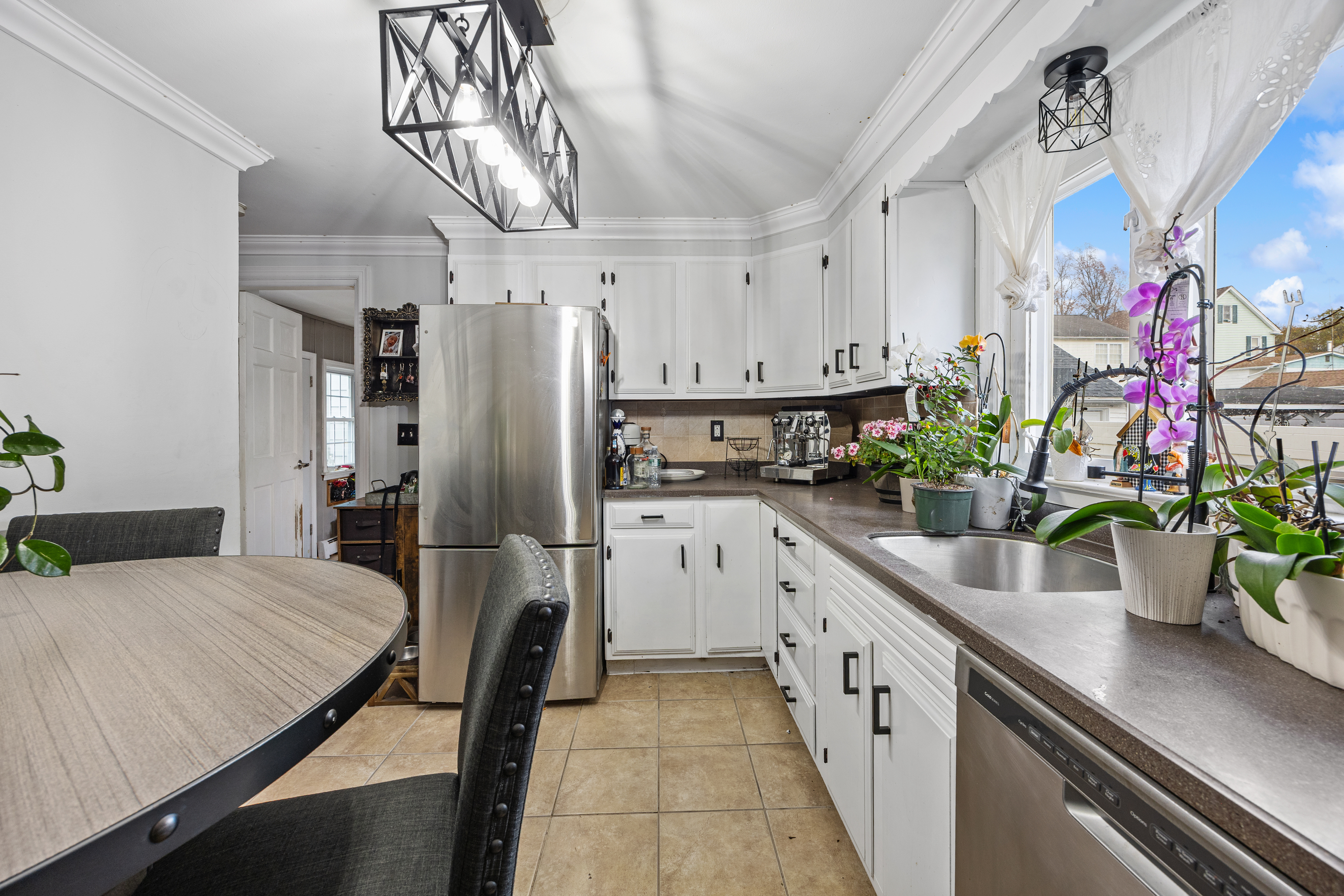 93 Stanwood Street West Hartford CT 06110