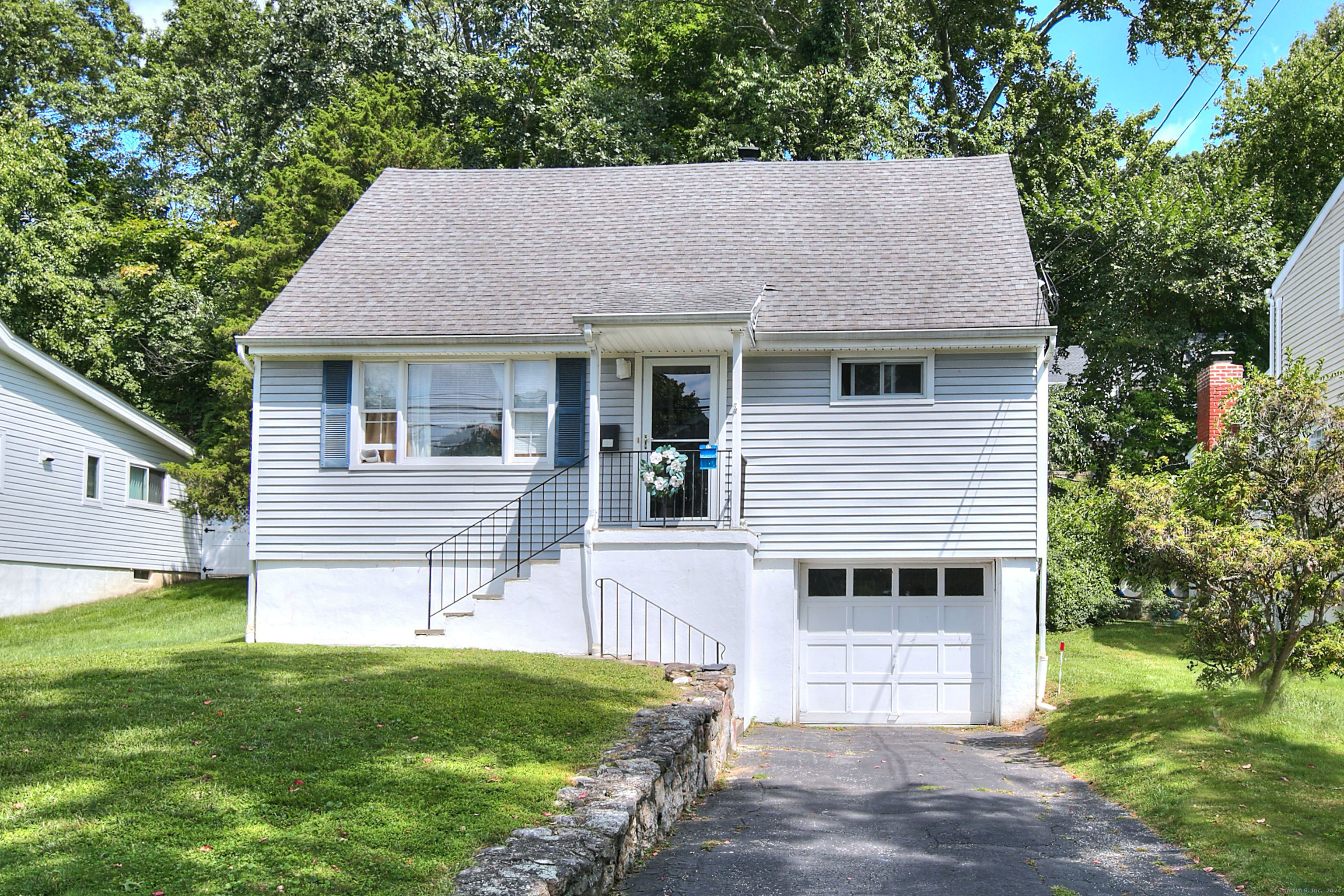 34 Bennett Street Fairfield CT 06825
