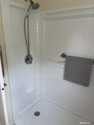 41 Woodland Trail Killingworth CT 06419