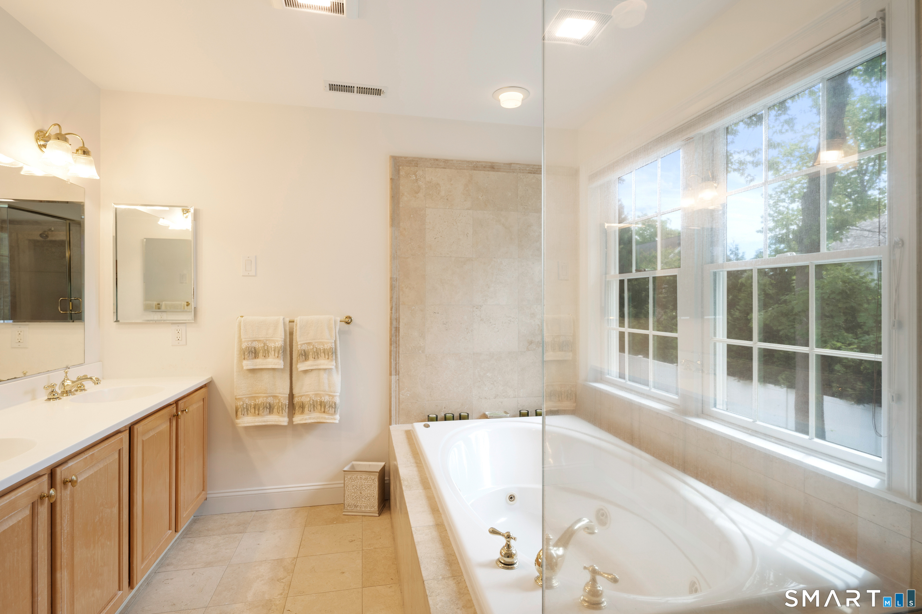 64 Douglas Road New Canaan CT 06840