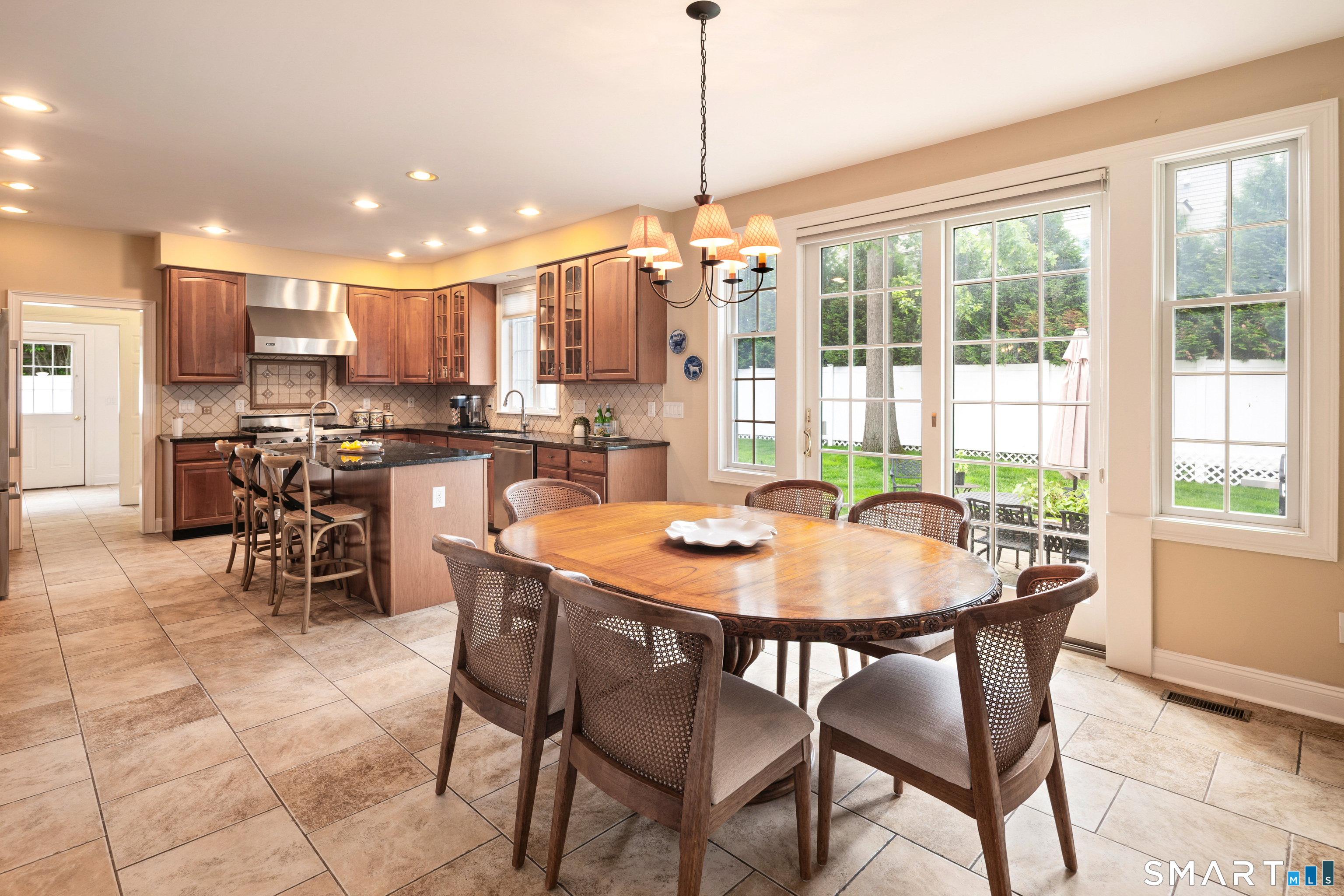 64 Douglas Road New Canaan CT 06840