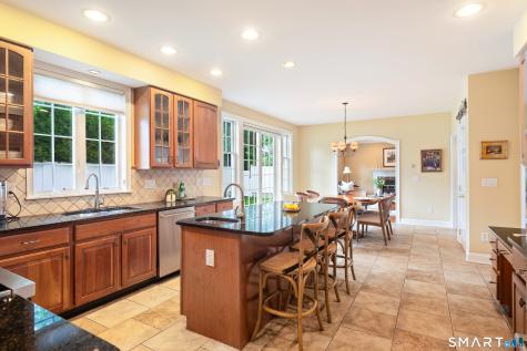 64 Douglas Road New Canaan CT 06840
