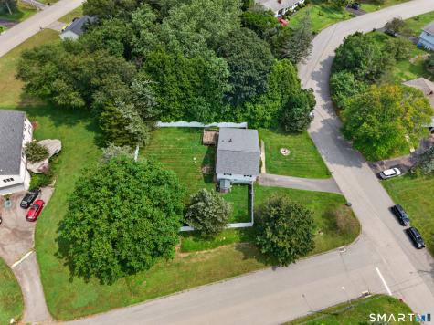 25 Lyman Hill Road Norwich CT 06360