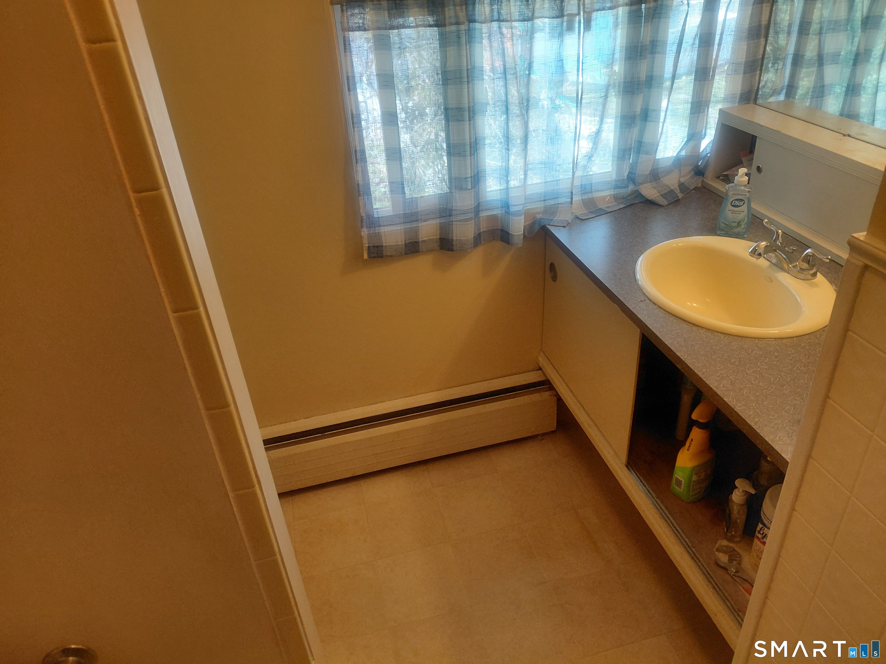 17 Hickory Hill Drive Waterbury CT 06708