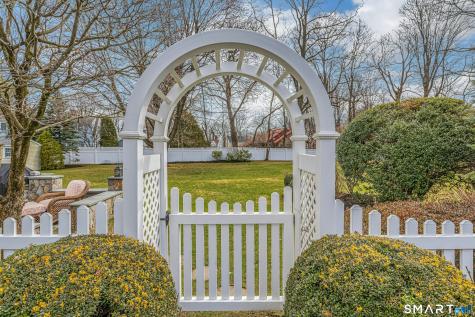 9 Tamarack Place Greenwich CT 06831