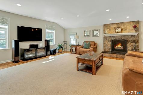 9 Tamarack Place Greenwich CT 06831