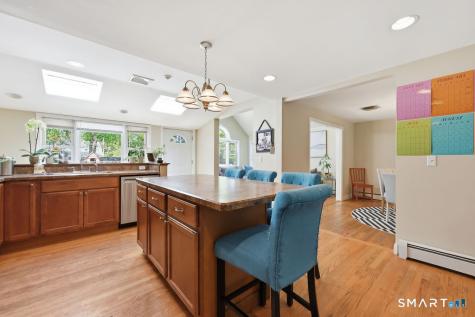 37 Stoneham Drive West Hartford CT 06117