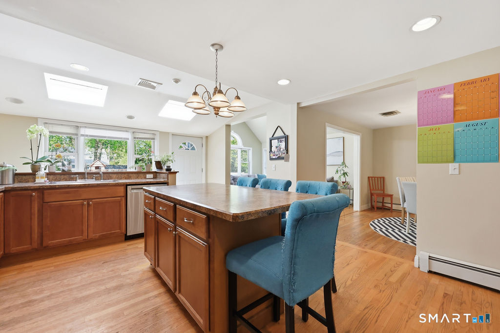 37 Stoneham Drive West Hartford CT 06117