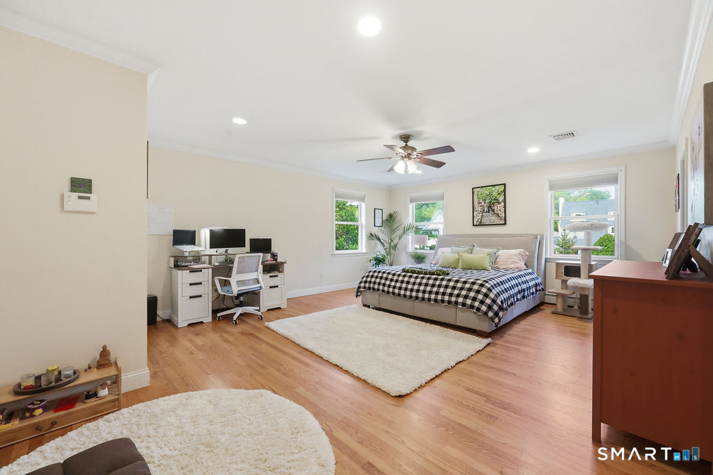 37 Stoneham Drive West Hartford CT 06117