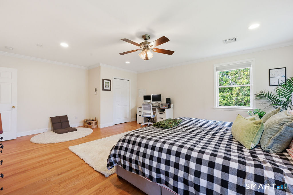 37 Stoneham Drive West Hartford CT 06117