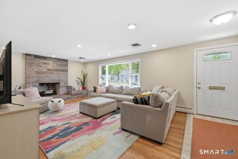 37 Stoneham Drive West Hartford CT 06117