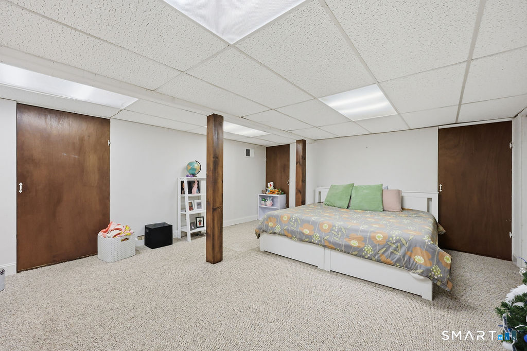 37 Stoneham Drive West Hartford CT 06117
