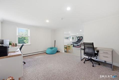 37 Stoneham Drive West Hartford CT 06117
