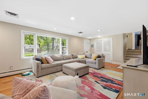 37 Stoneham Drive West Hartford CT 06117