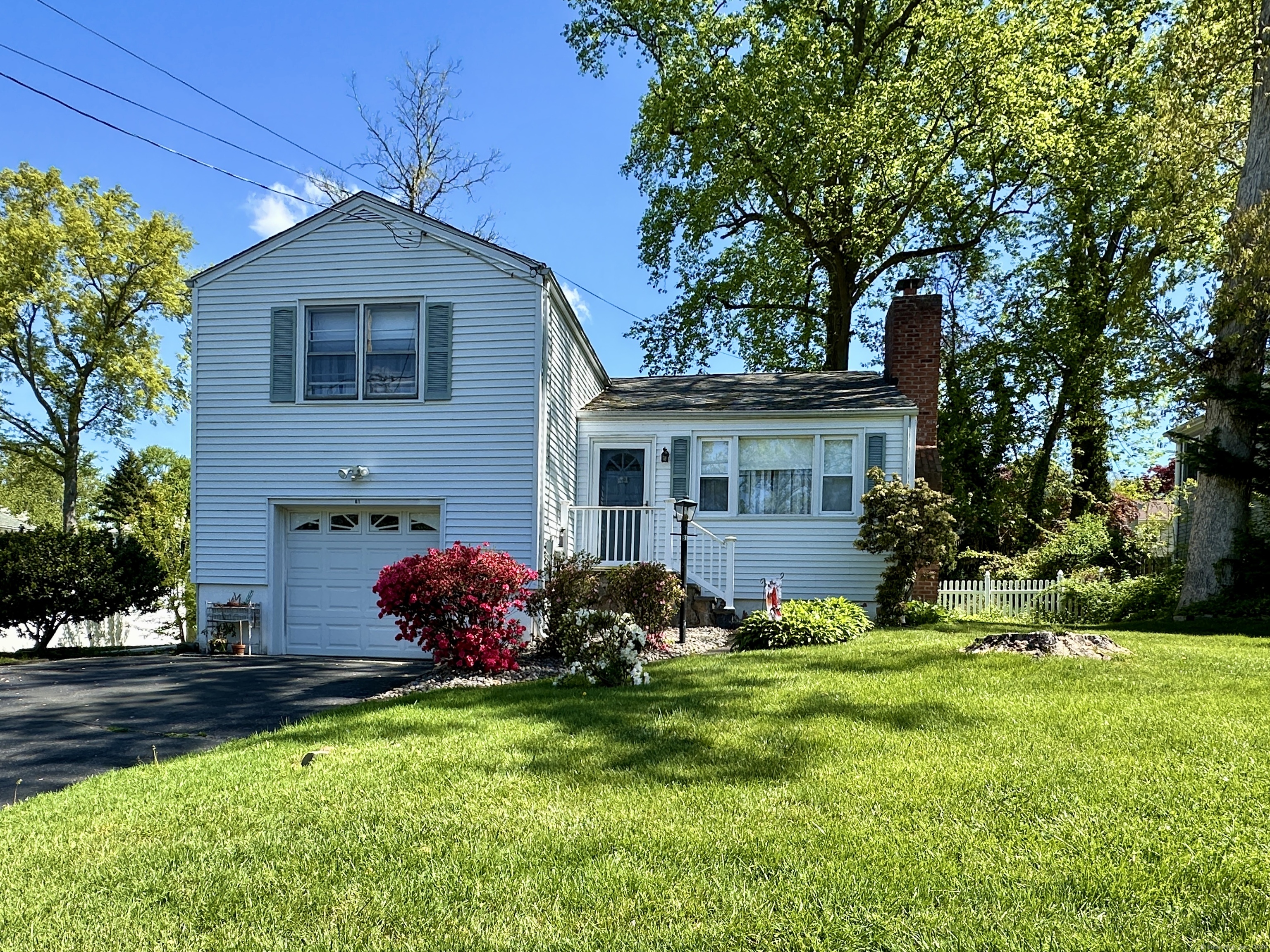 81 Indian River Road Milford CT 06460