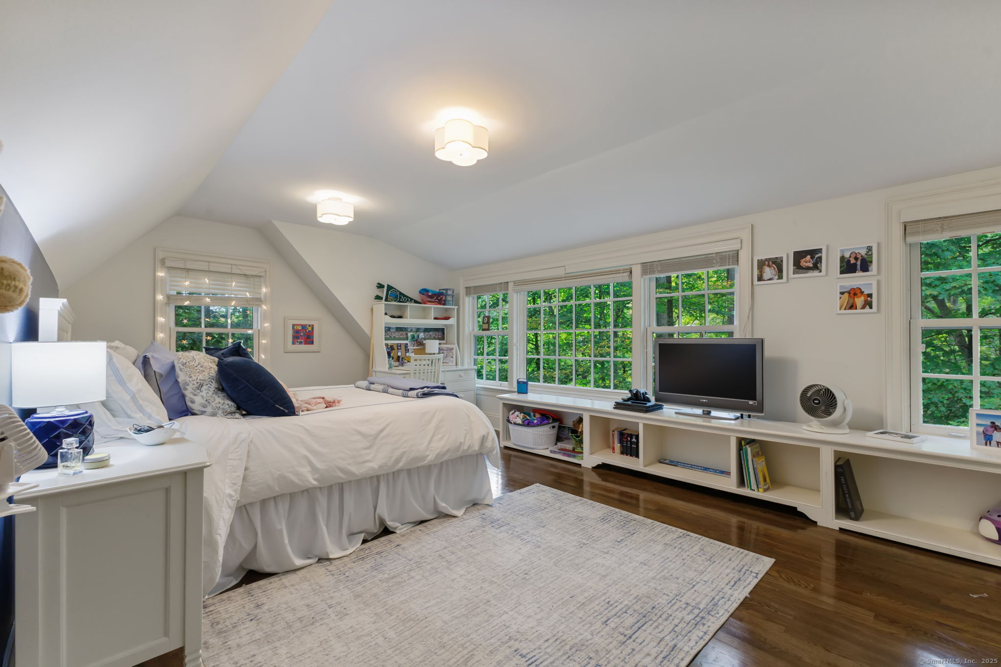 758 Smith Ridge Road New Canaan CT 06840