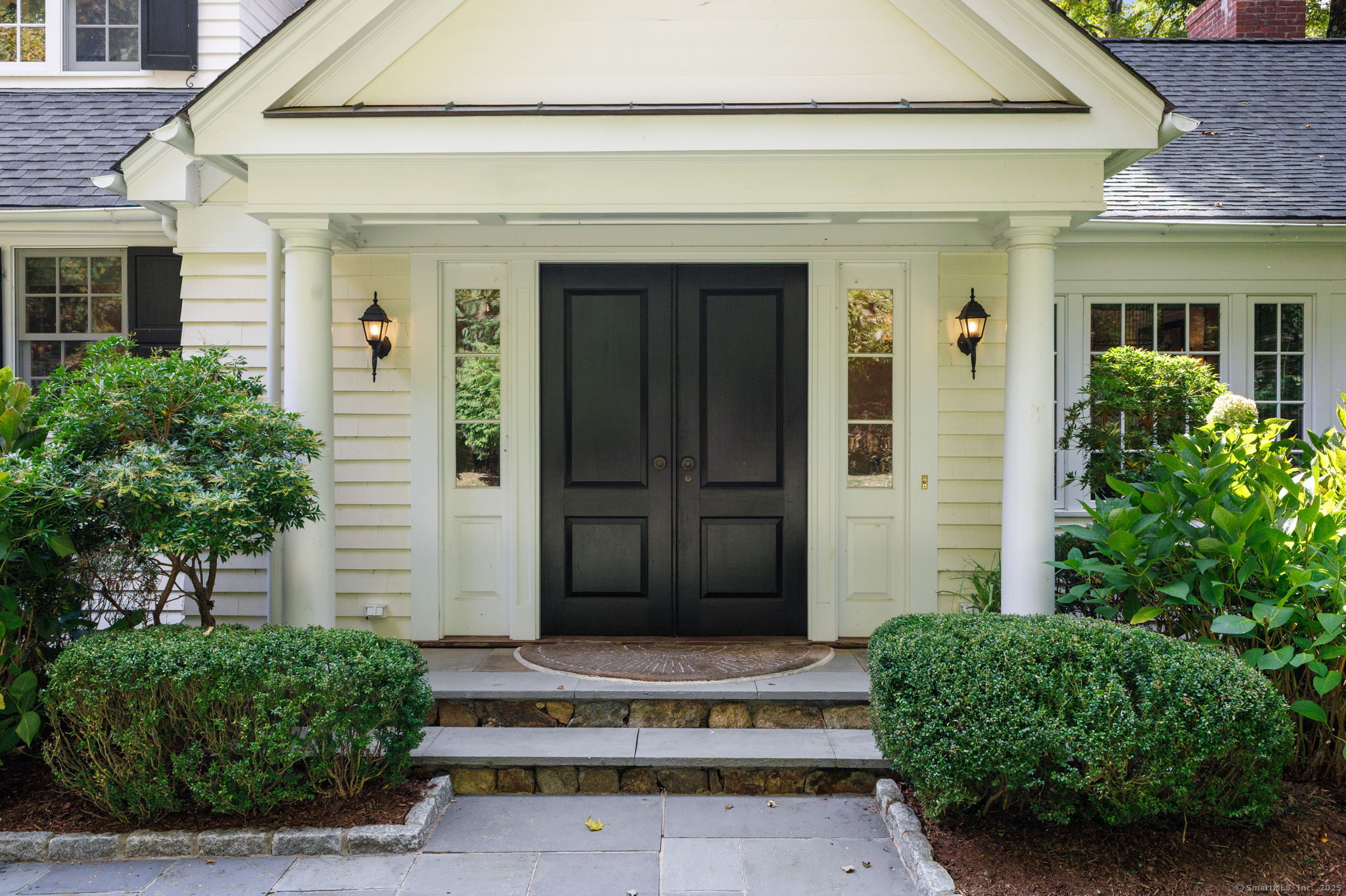 758 Smith Ridge Road New Canaan CT 06840