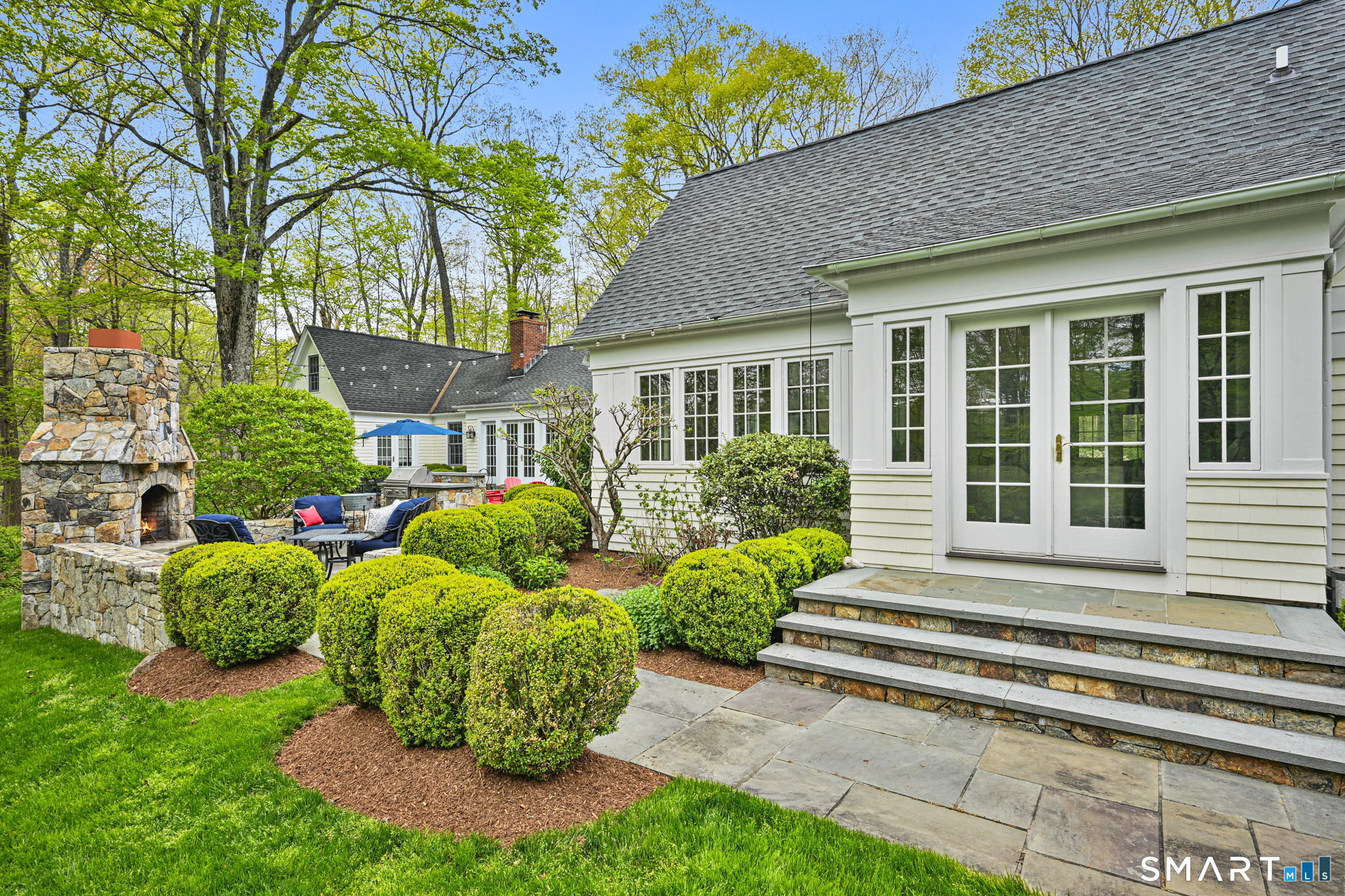 758 Smith Ridge Road New Canaan CT 06840