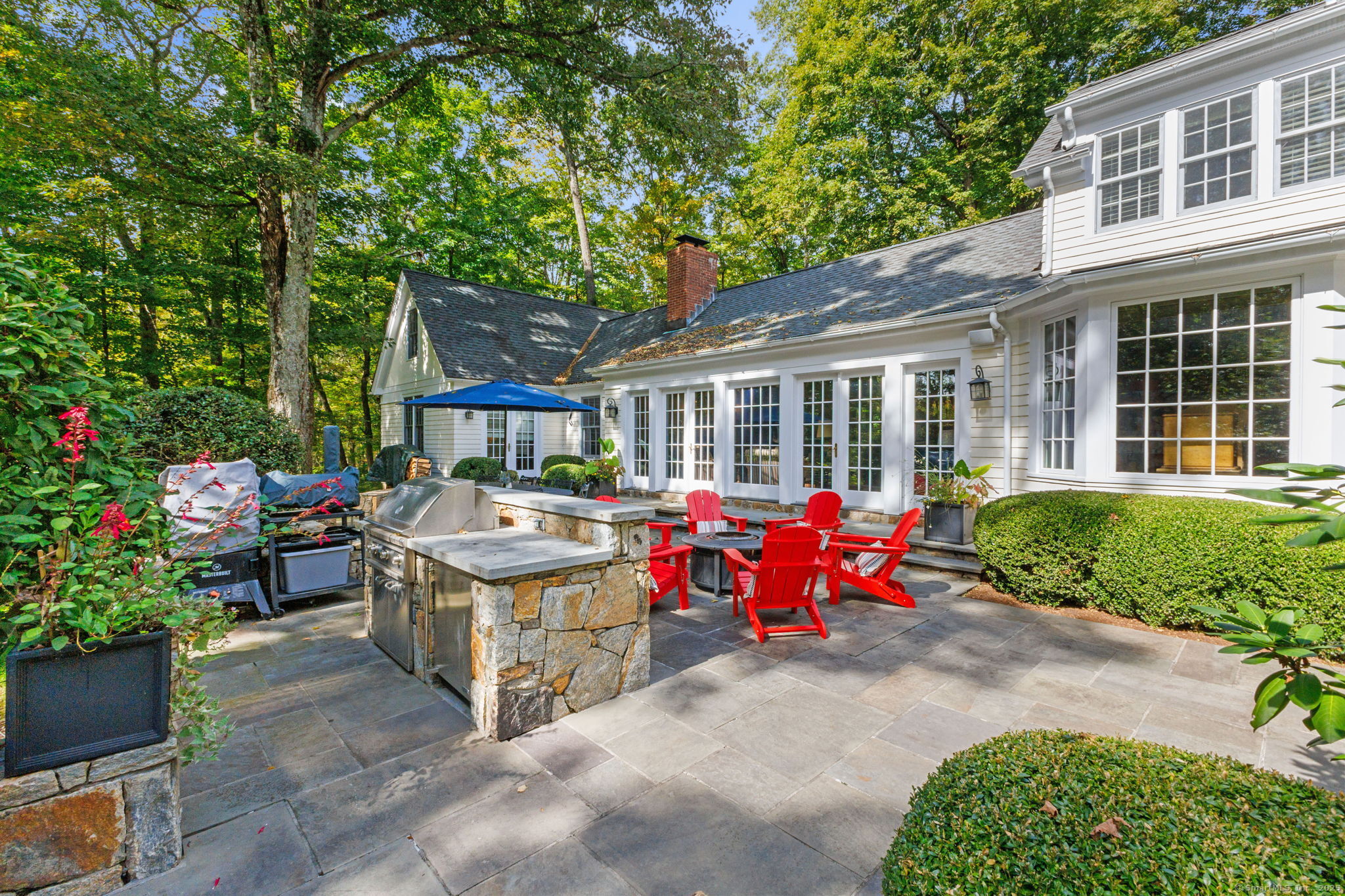 758 Smith Ridge Road New Canaan CT 06840