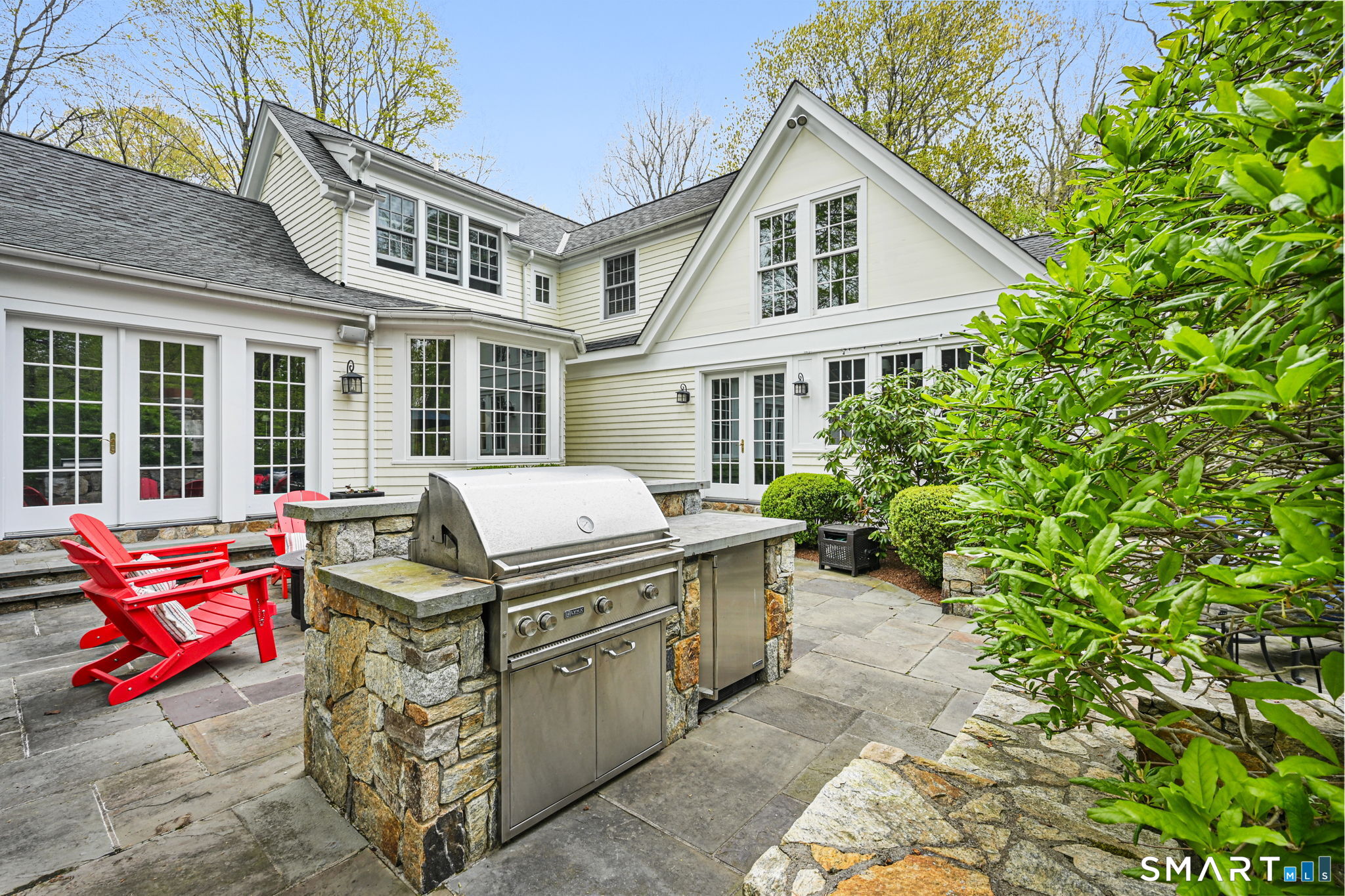 758 Smith Ridge Road New Canaan CT 06840