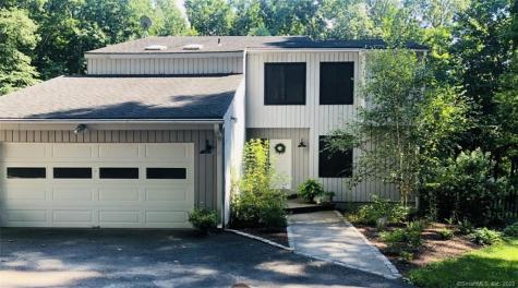 196 Beecher Drive Southbury CT 06488