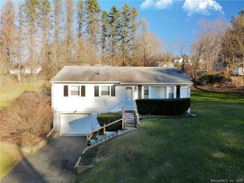 11 Dean Road New Milford CT 06776