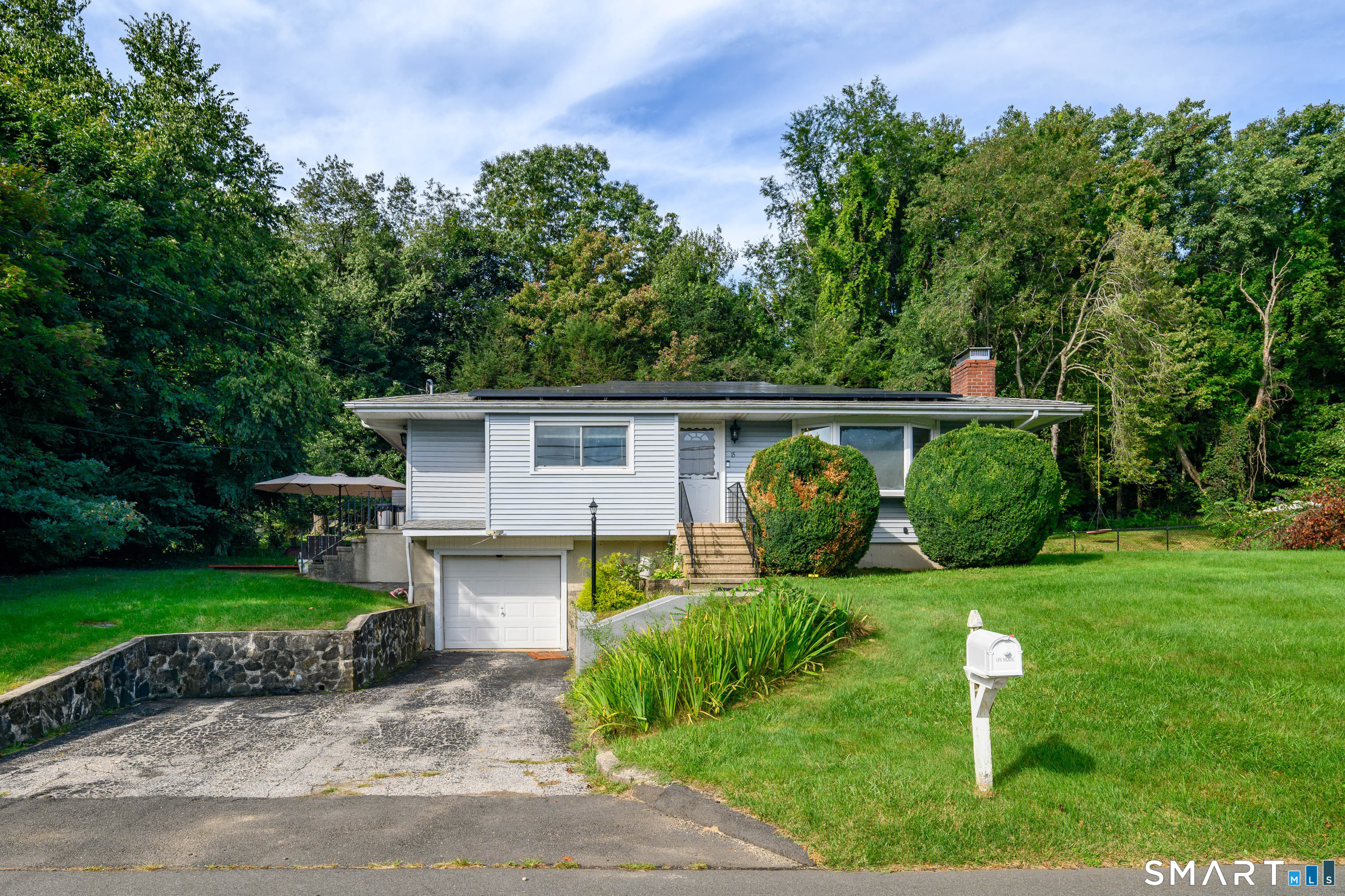 15 Henso Drive Danbury CT 06811