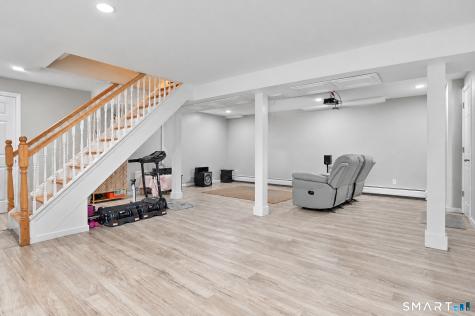 15 Henso Drive Danbury CT 06811