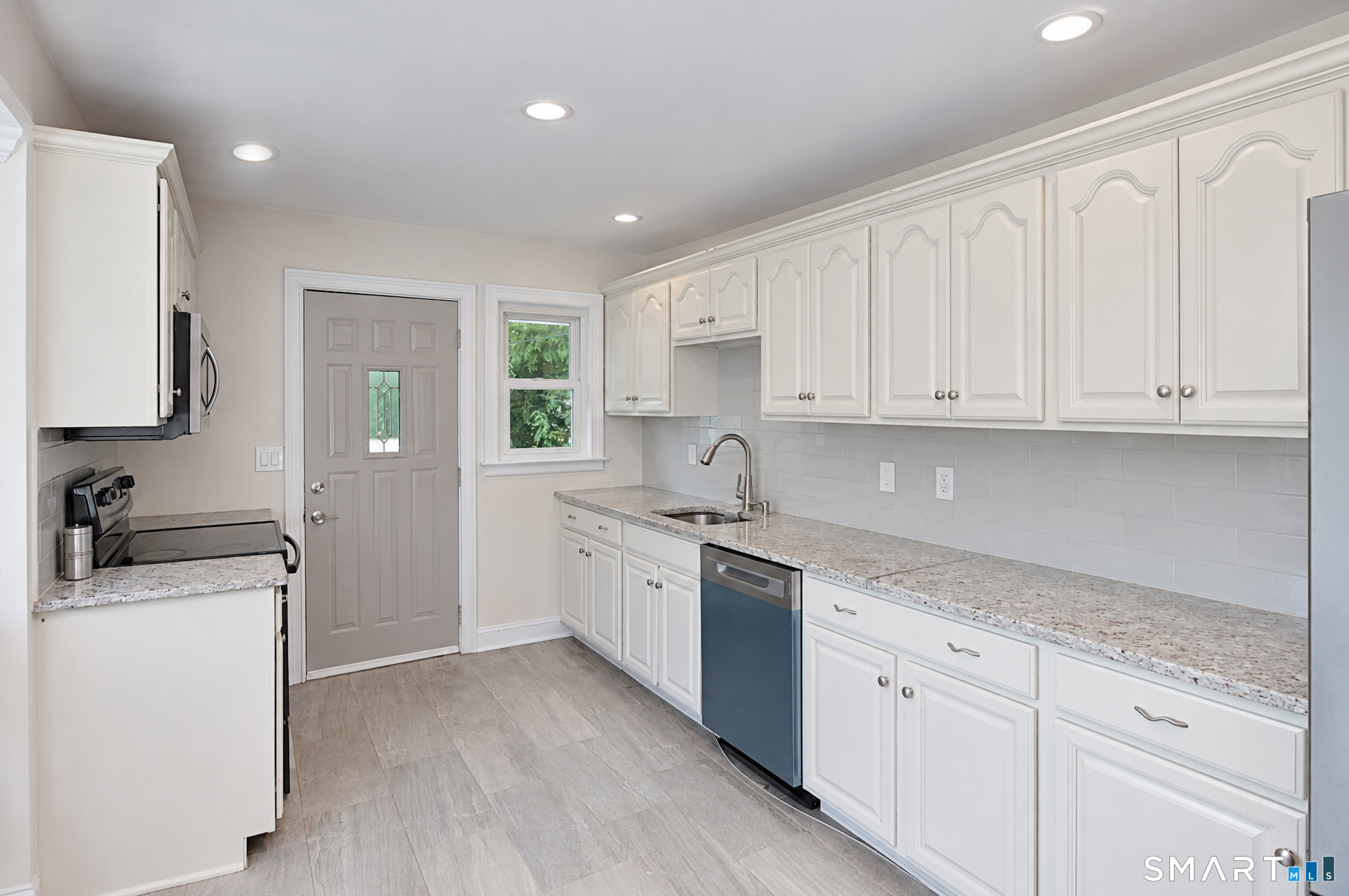 15 Henso Drive Danbury CT 06811