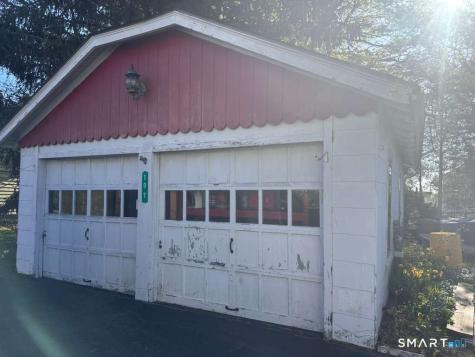 107 Phillips Street Waterford CT 06385