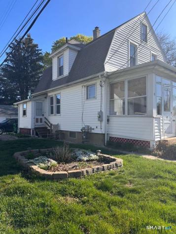 107 Phillips Street Waterford CT 06385