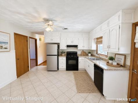 168 Blohm Street West Haven CT 06516