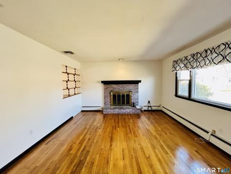 168 Blohm Street West Haven CT 06516