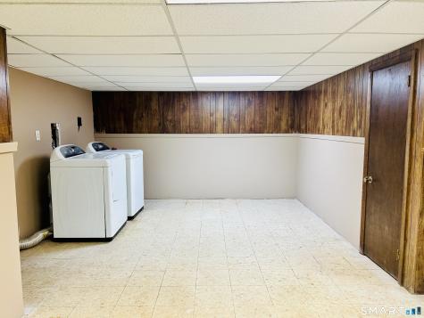 168 Blohm Street West Haven CT 06516