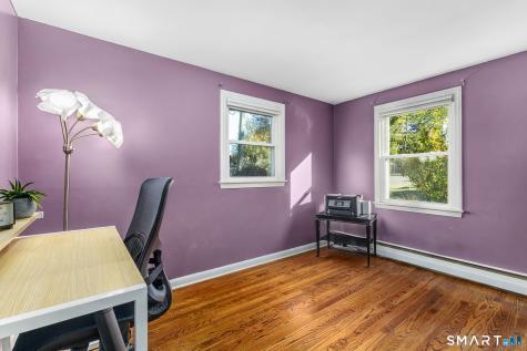 6 Hepworth Street Bristol CT 06010