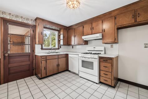 7 Colgate Lane East Hartford CT 06108