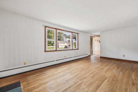 7 Colgate Lane East Hartford CT 06108