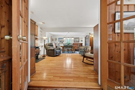 27 Danvers Road New Milford CT 06776
