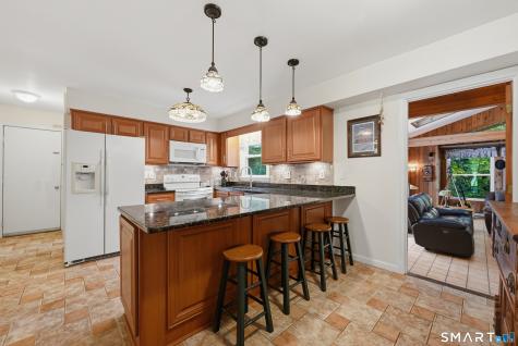 27 Danvers Road New Milford CT 06776