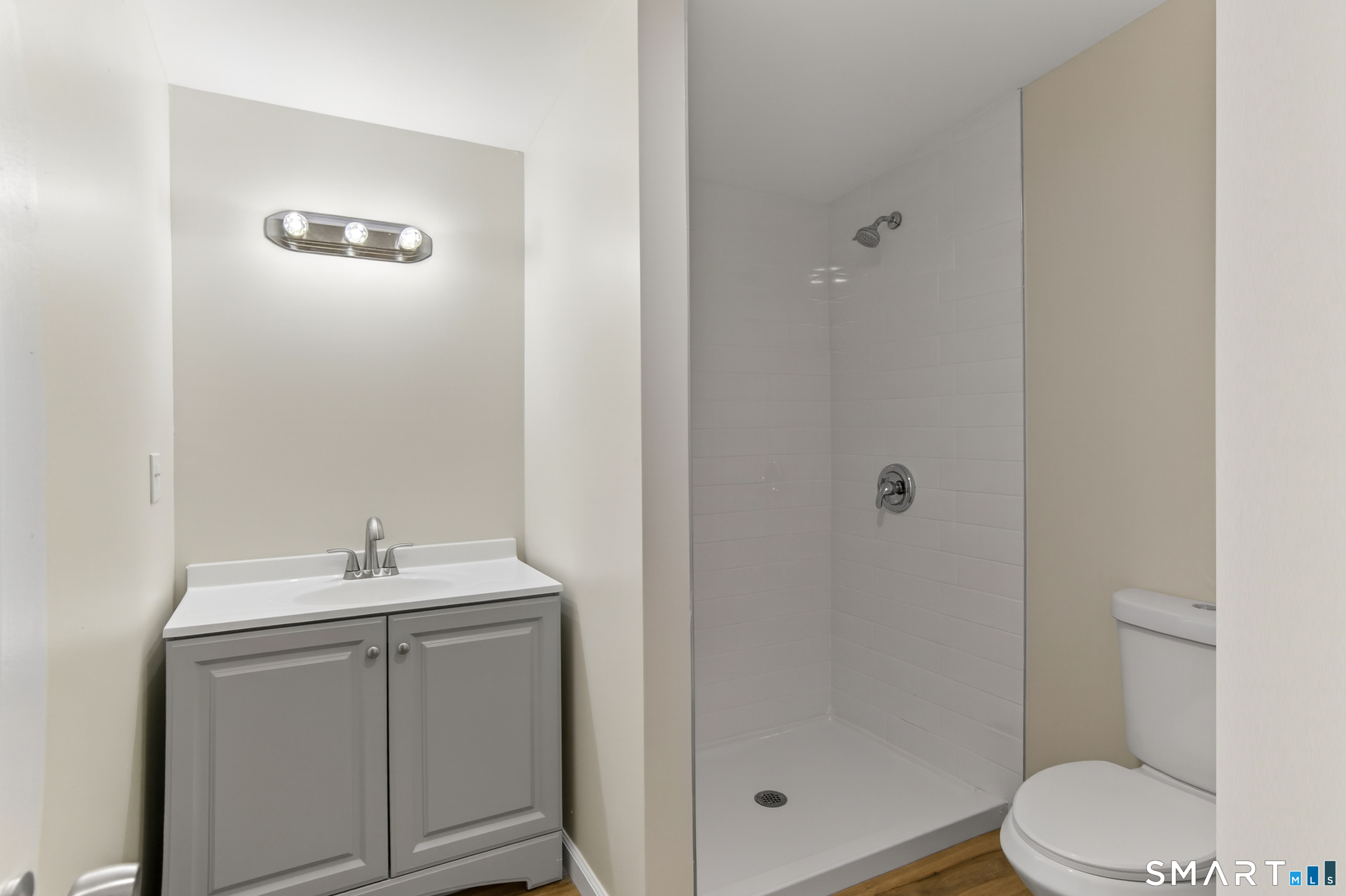 60 Iver Avenue East Haven CT 06512