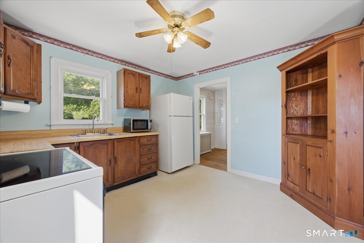 8 Mill Cove Road Ledyard CT 06335