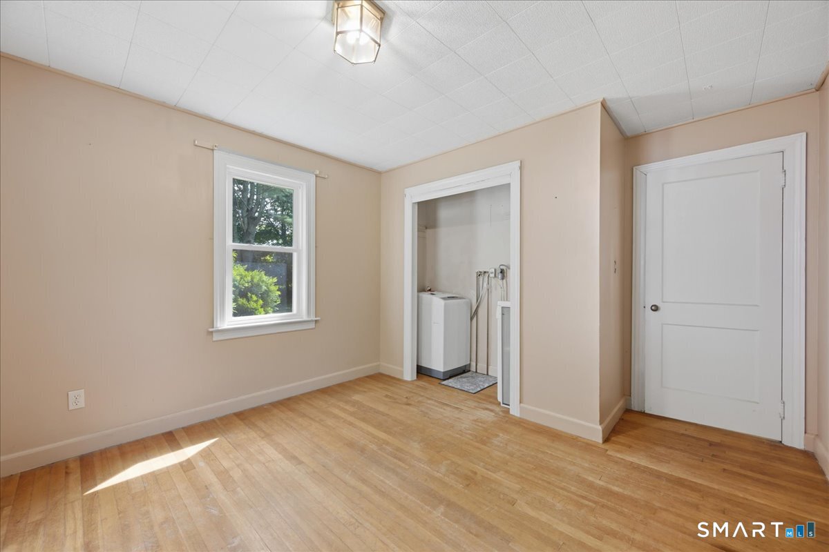 8 Mill Cove Road Ledyard CT 06335
