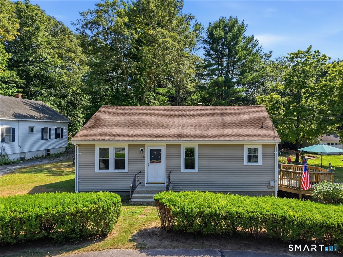 8 Mill Cove Road Ledyard CT 06335