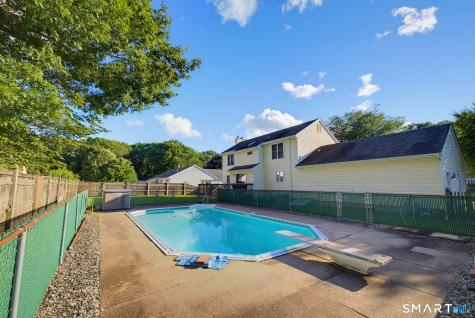 143 Fitzgerald Drive East Hartford CT 06118